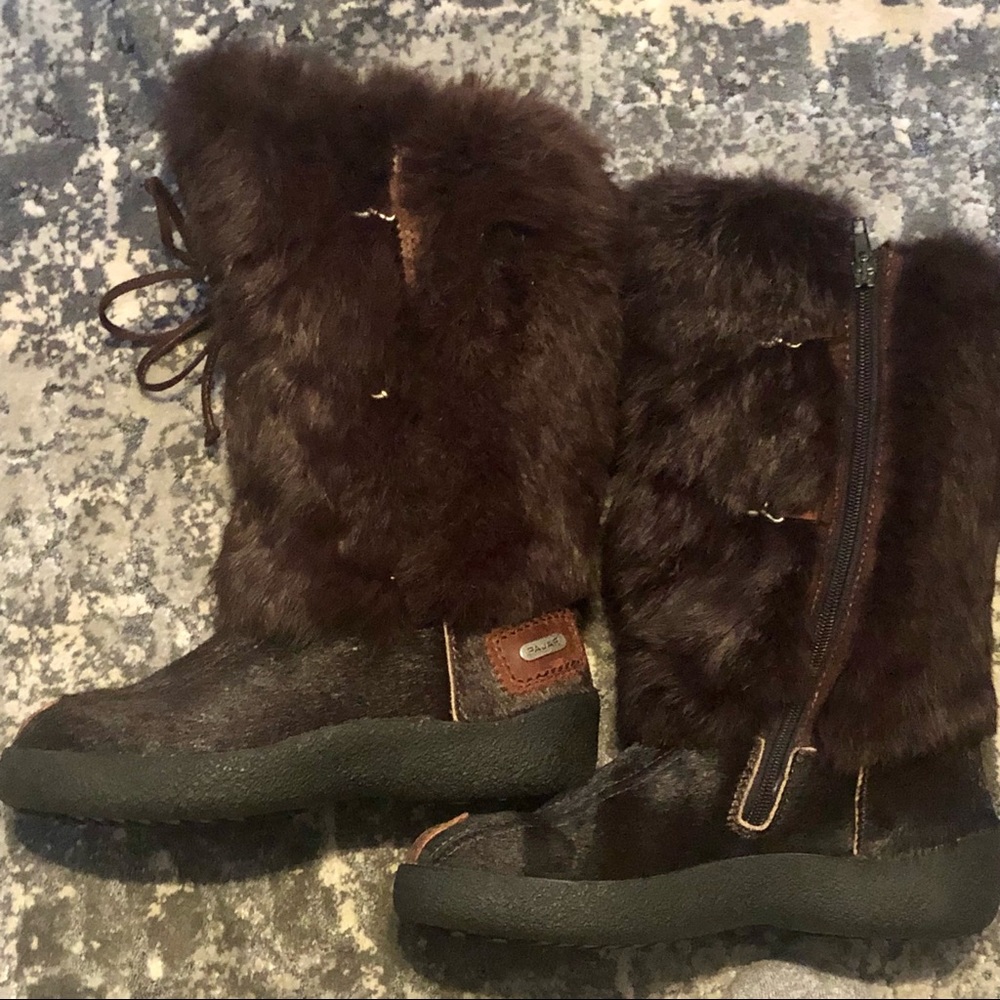 Gently worn PAJAR fur boots